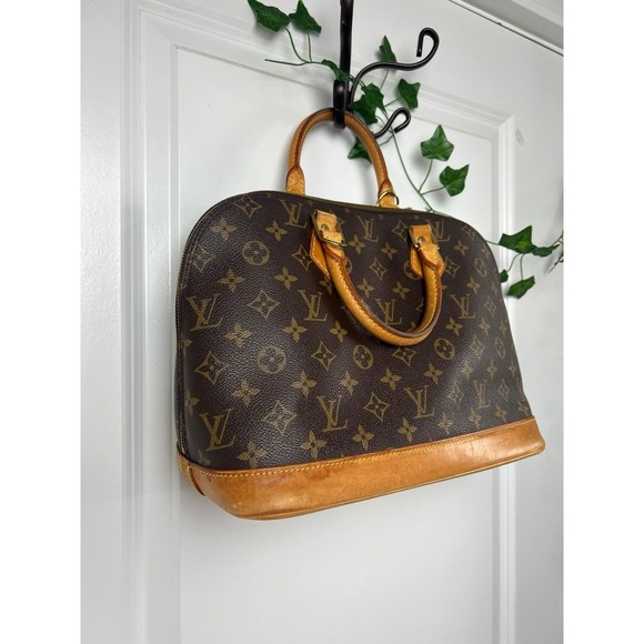 Authentic Louis Vuitton Alma - Picture 2 of 13